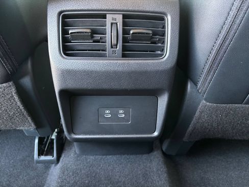 Used 2026 Nissan Rogue SL FWD image 25