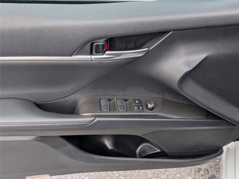 Used 2023 Toyota Camry XSE image 19