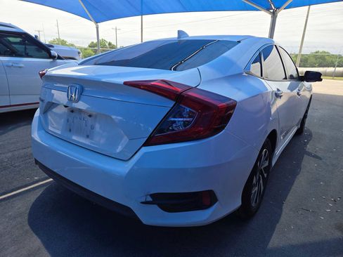 Used 2017 Honda Civic EX image 4