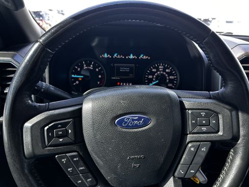 Used 2019 Ford F150 XLT w/ Equipment Group 302A Luxury image 17