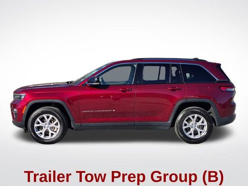 Used 2022 Jeep Grand Cherokee Limited w/ Trailer Tow Prep Group (B) AWD/4WD image 17