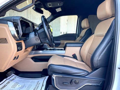 Used 2023 Ford F250 Lariat w/ Tow Technology Package image 11