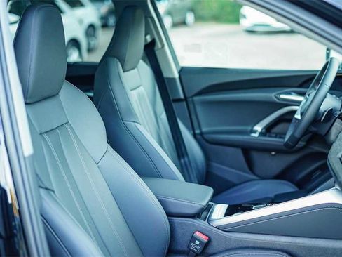 New 2025 Audi Q5 Prestige image 16