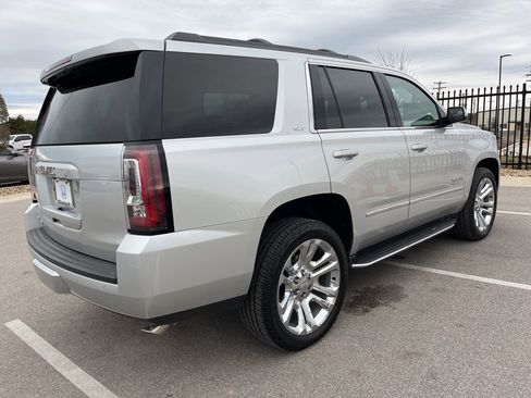 Used 2020 GMC Yukon SLT w/ Premium Edition image 4