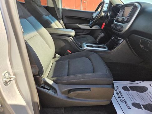 Used 2018 Chevrolet Colorado LT AWD/4WD image 35