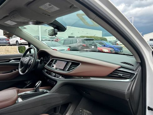 Certified 2020 Buick Enclave Avenir w/ Avenir Technology Package FWD image 41