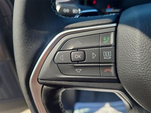 New 2025 Jeep Grand Cherokee L Altitude image 17