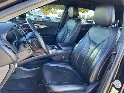 Used 2020 Lincoln Nautilus Reserve w/ Equipment Group 201A image 24