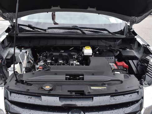 Used 2024 Nissan Pathfinder SV FWD image 22
