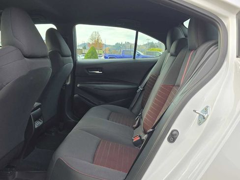 Used 2025 Toyota Corolla SE image 20