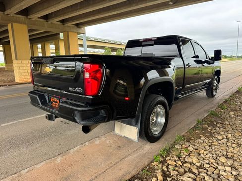Used 2024 Chevrolet Silverado 3500 High Country image 3