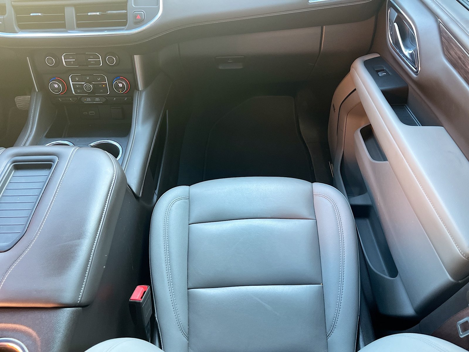 Used 2023 Chevrolet Tahoe LT w/ Luxury Package RWD image 24