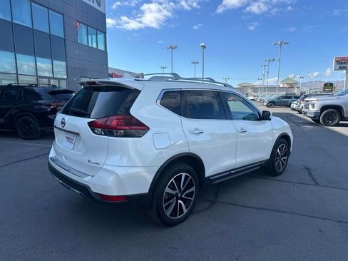 Used 2020 Nissan Rogue SL w/ Premium Package AWD/4WD image 11