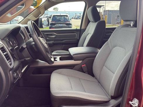 Used 2020 RAM 1500 Big Horn AWD/4WD image 9