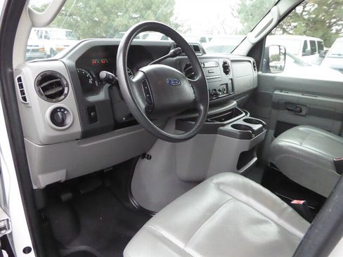 Used 2012 Ford E-350 and Econoline 350 XL w/ PWR Windows & Locks Group image 16