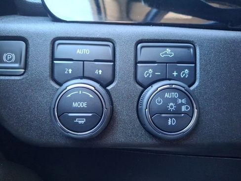 Used 2024 Chevrolet Silverado 1500 RST image 26