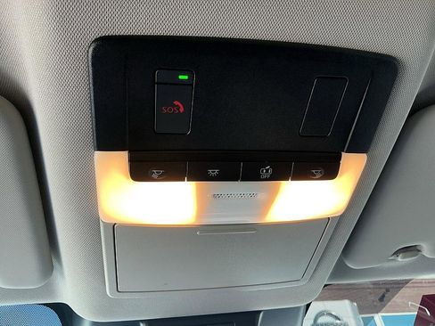 Certified 2023 Nissan Rogue SV image 21