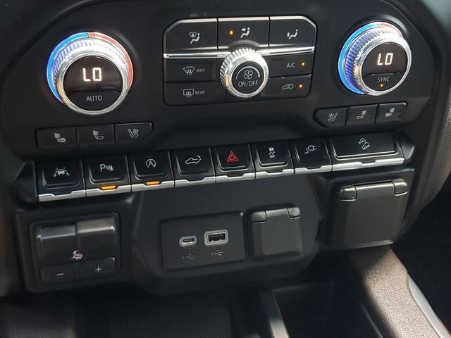 Used 2019 GMC Sierra 1500 SLT w/ SLT Premium Plus Package AWD/4WD image 35