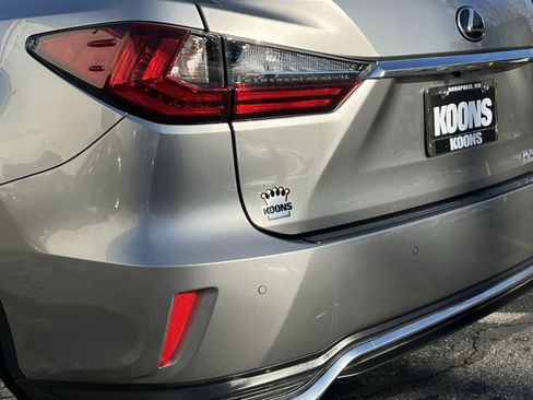 Used 2020 Lexus RX 350L Premium w/ Premium Package image 27