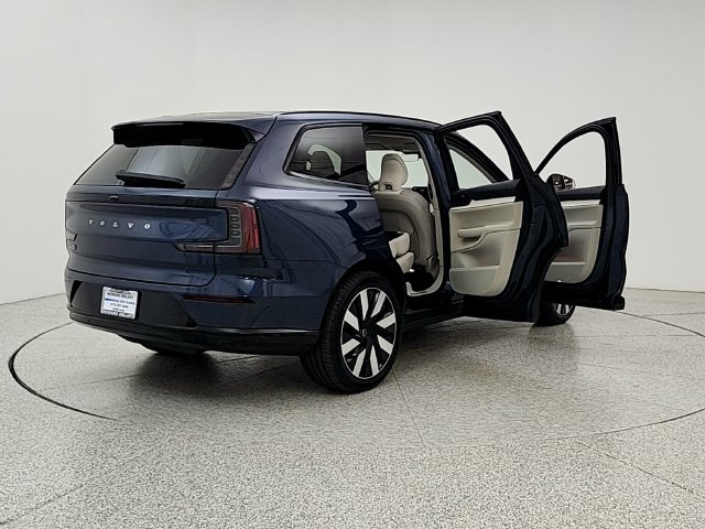 Used 2025 Volvo EX90 Plus AWD/4WD image 11
