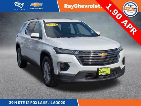 Certified 2023 Chevrolet Traverse LT image 1