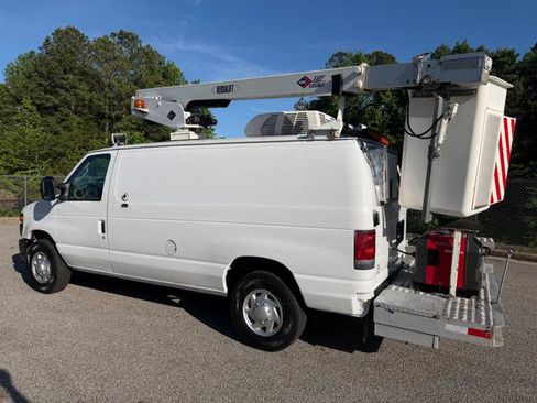 Used 2014 Ford E-350 and Econoline 350 Super Duty RWD image 7