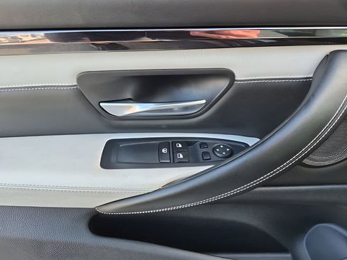 Used 2015 BMW M4 Coupe image 18