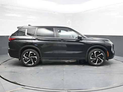Used 2022 Mitsubishi Outlander SE AWD/4WD image 8