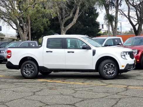 New 2026 Ford Maverick XLT w/ XLT Luxury Package image 3