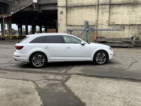 Used 2019 Audi A4 2.0T allroad Premium Plus w/ Premium Plus Package AWD/4WD image 12