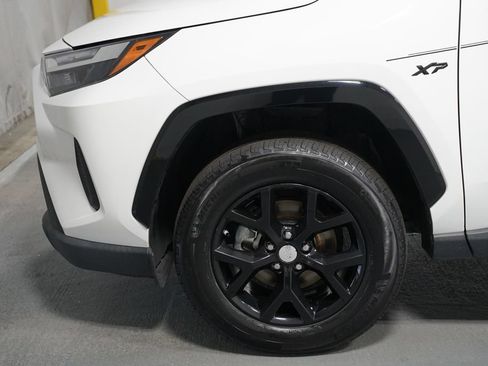 Certified 2024 Toyota RAV4 LE FWD image 5
