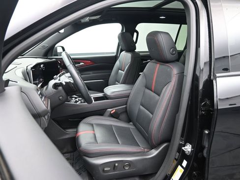 Used 2024 Chevrolet Traverse RS w/ LPO, Floor Liner Package image 25