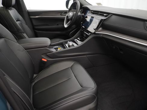 New 2026 Jeep Grand Cherokee L Limited image 35