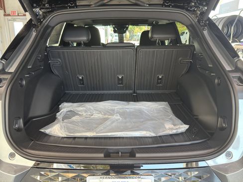 New 2026 Chevrolet Equinox EV RS image 7