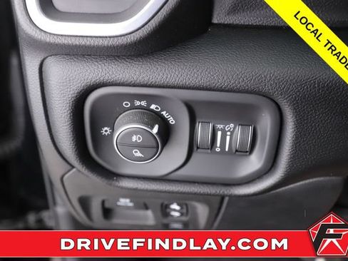 Used 2019 RAM 1500 Laramie AWD/4WD image 22