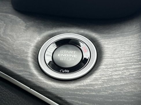 Certified 2025 Jeep Grand Cherokee Limited AWD/4WD image 25