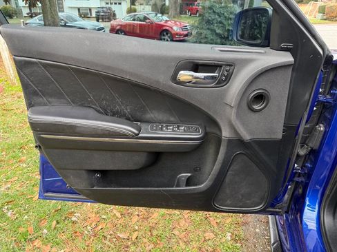 Used 2018 Dodge Charger SRT Hellcat w/ Harman/Kardon Audio Group image 30