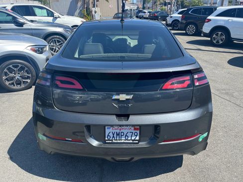 Used 2013 Chevrolet Volt Premium w/ Premium Trim Package FWD image 6