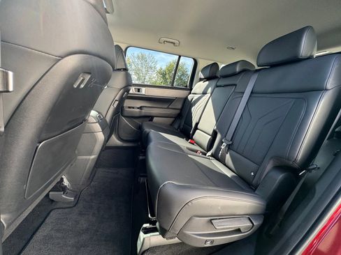 Used 2025 Hyundai Santa Fe XRT image 16