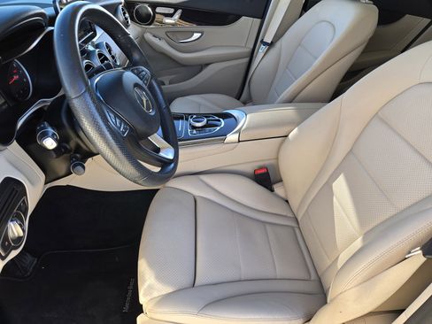 Used 2019 Mercedes-Benz GLC 300 image 17
