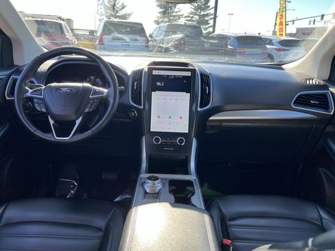 Used 2023 Ford Edge SEL image 22