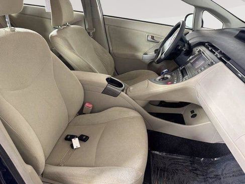 Used 2013 Toyota Prius Two image 10