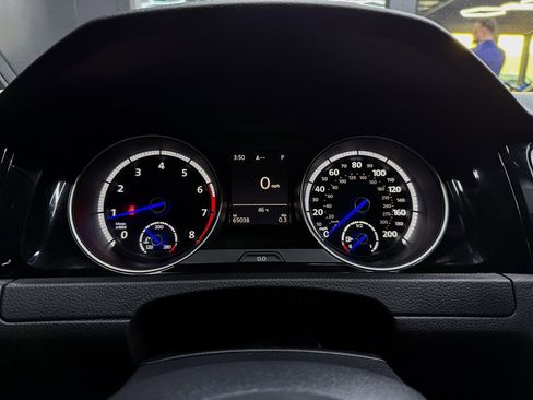 Used 2016 Volkswagen Golf R DCC & Navigation 4Motion image 33