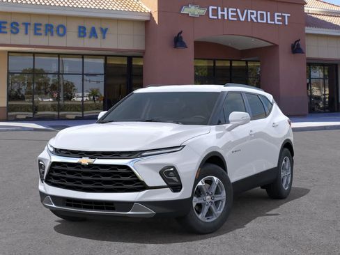 New 2026 Chevrolet Blazer LT w/ Sound & Technology Package FWD image 6
