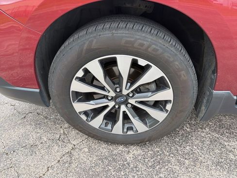 Used 2016 Subaru Outback 2.5i Limited AWD/4WD image 9