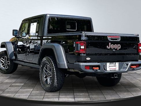 Used 2024 Jeep Gladiator Mojave w/ Safety Group AWD/4WD image 3