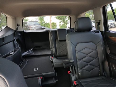 New 2026 Volkswagen Atlas SE FWD image 27