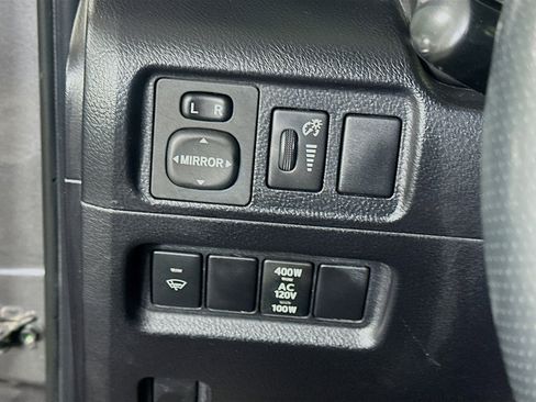 Used 2019 Toyota 4Runner TRD Off-Road Premium image 17