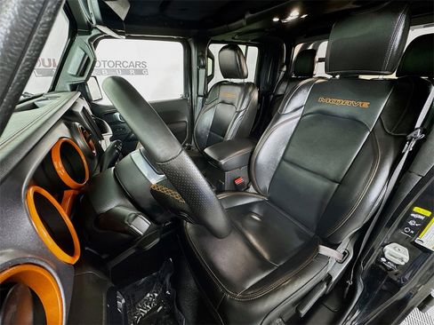 Used 2023 Jeep Gladiator Mojave w/ Cold Weather Group image 22