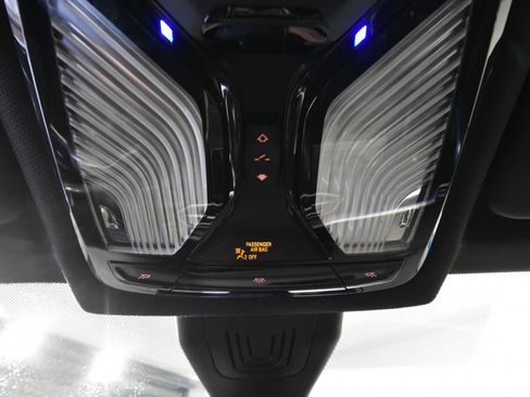 Used 2021 BMW X6 xDrive40i w/ Executive Package image 34